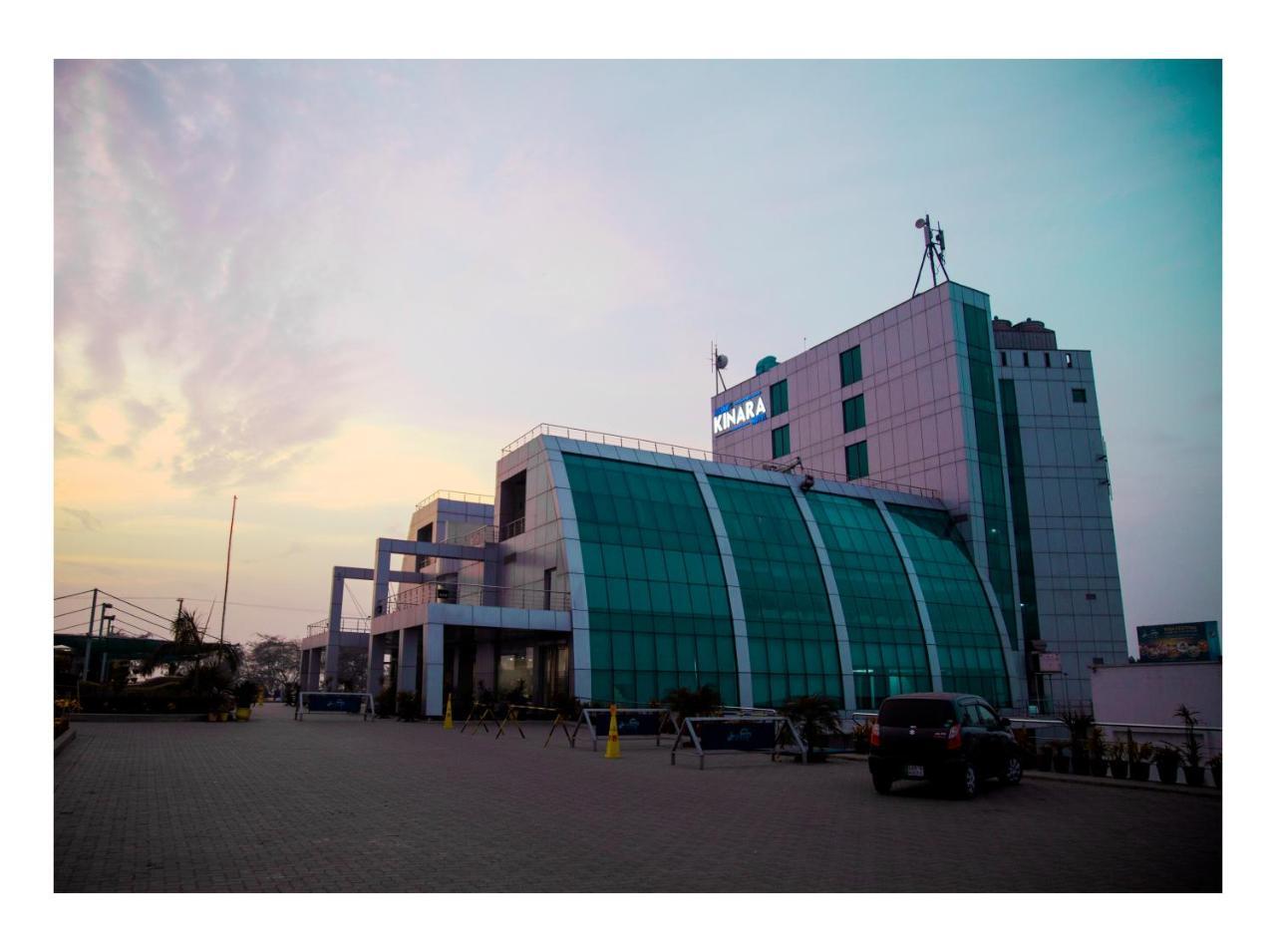 Hotel Akbars Kinara Sialkot Dış mekan fotoğraf
