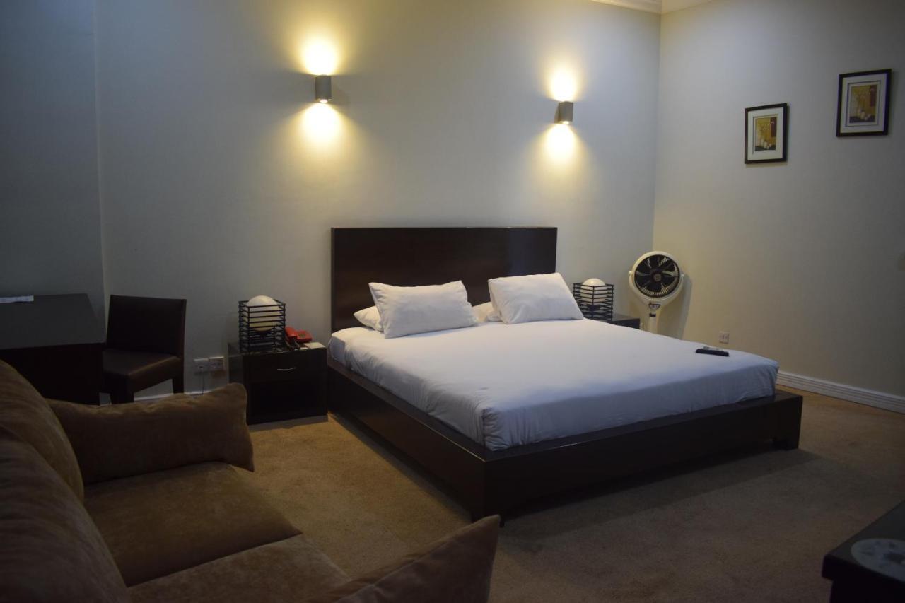 Hotel Akbars Kinara Sialkot Dış mekan fotoğraf