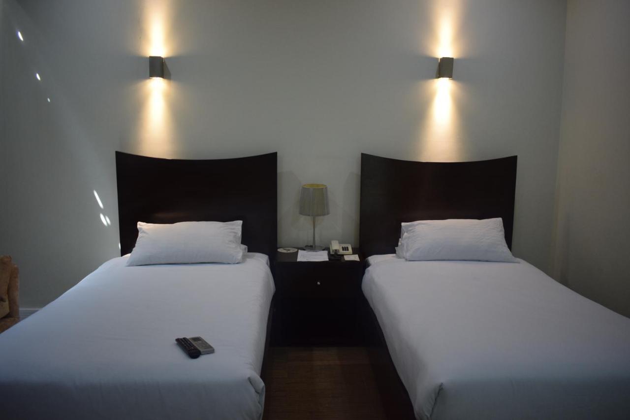 Hotel Akbars Kinara Sialkot Dış mekan fotoğraf